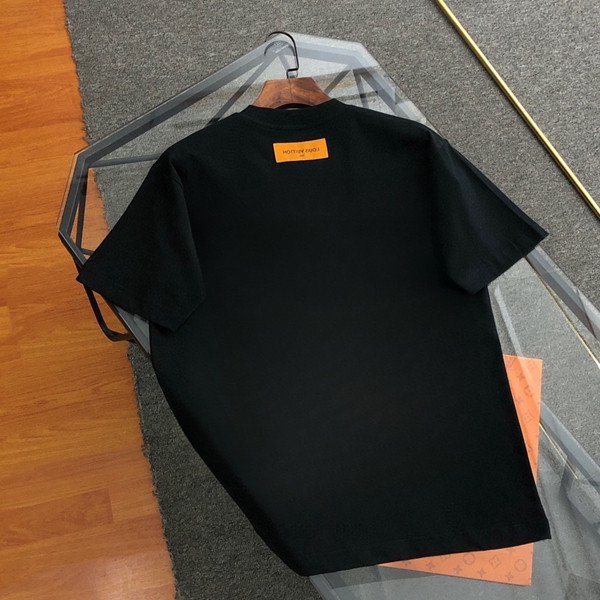 ブランドTシャツ側面デザイン